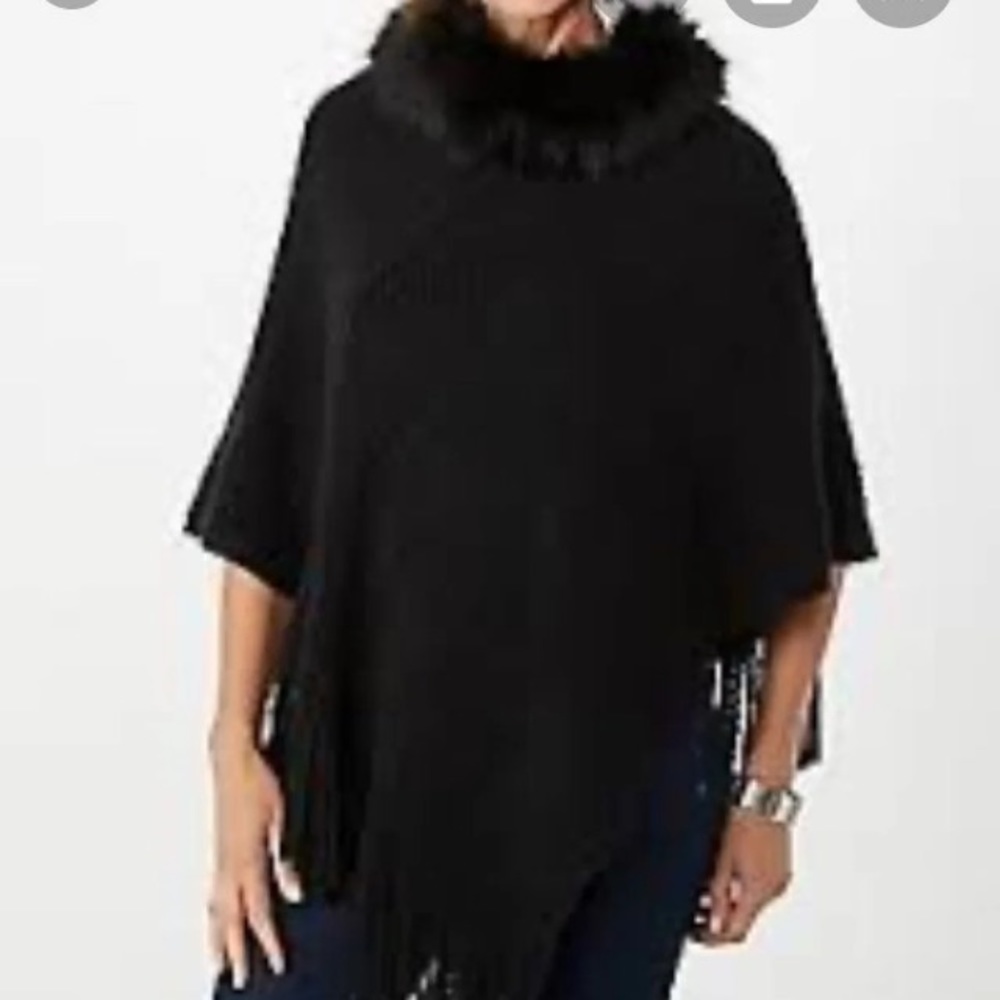 NWT Women's Black Faux Fur Knit Poncho